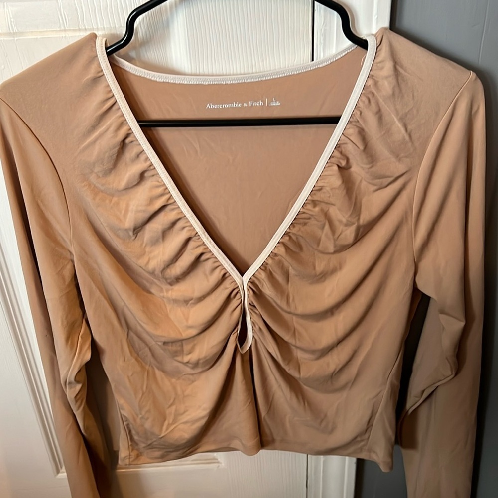 Abercrombie and Fitch Keyhole Longsleeve